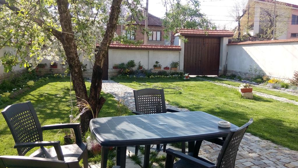 Bobekova Kashta Hotel Panagyurishte Buitenkant foto