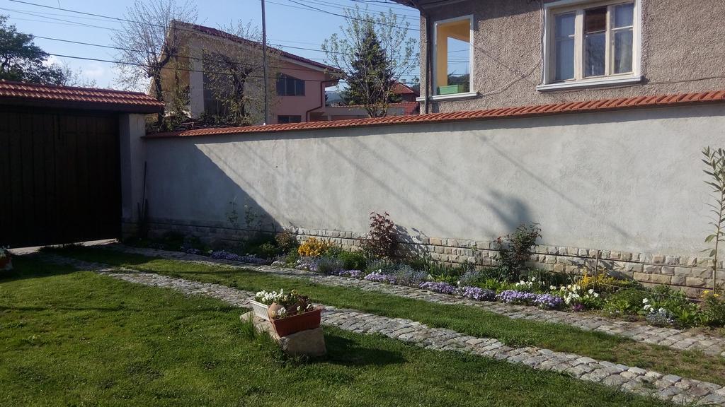 Bobekova Kashta Hotel Panagyurishte Buitenkant foto