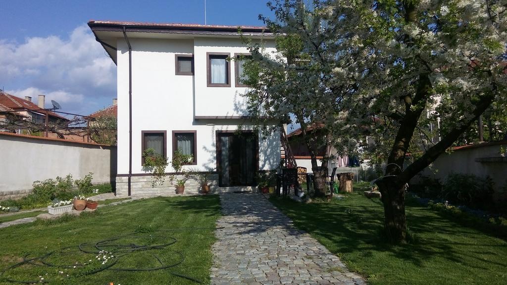 Bobekova Kashta Hotel Panagyurishte Buitenkant foto